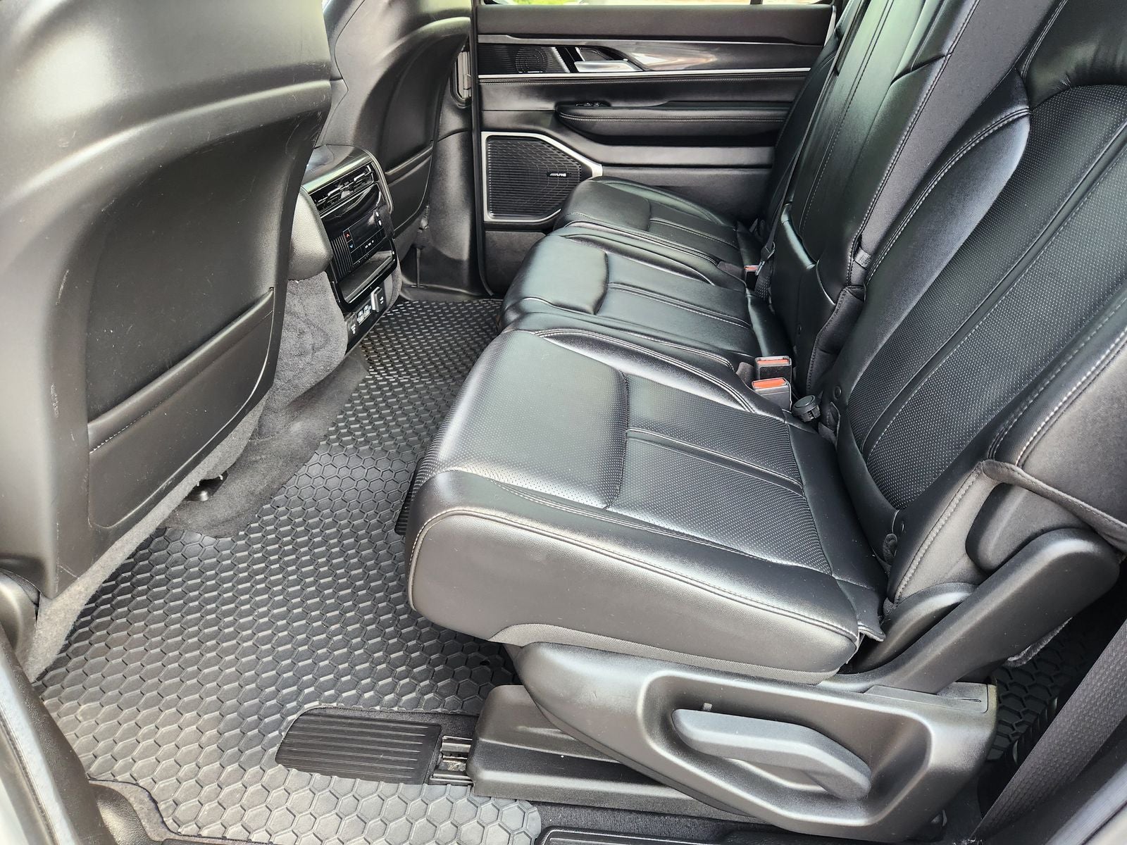 2022 Jeep Wagoneer Series I