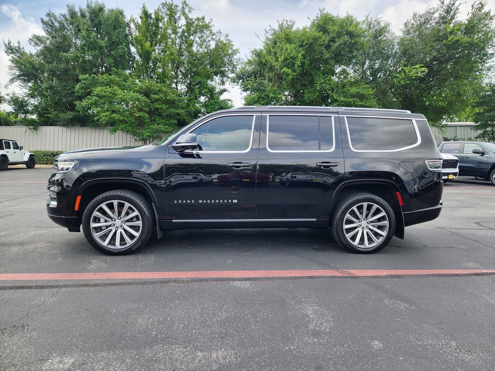 2023 Jeep Grand Wagoneer Series II