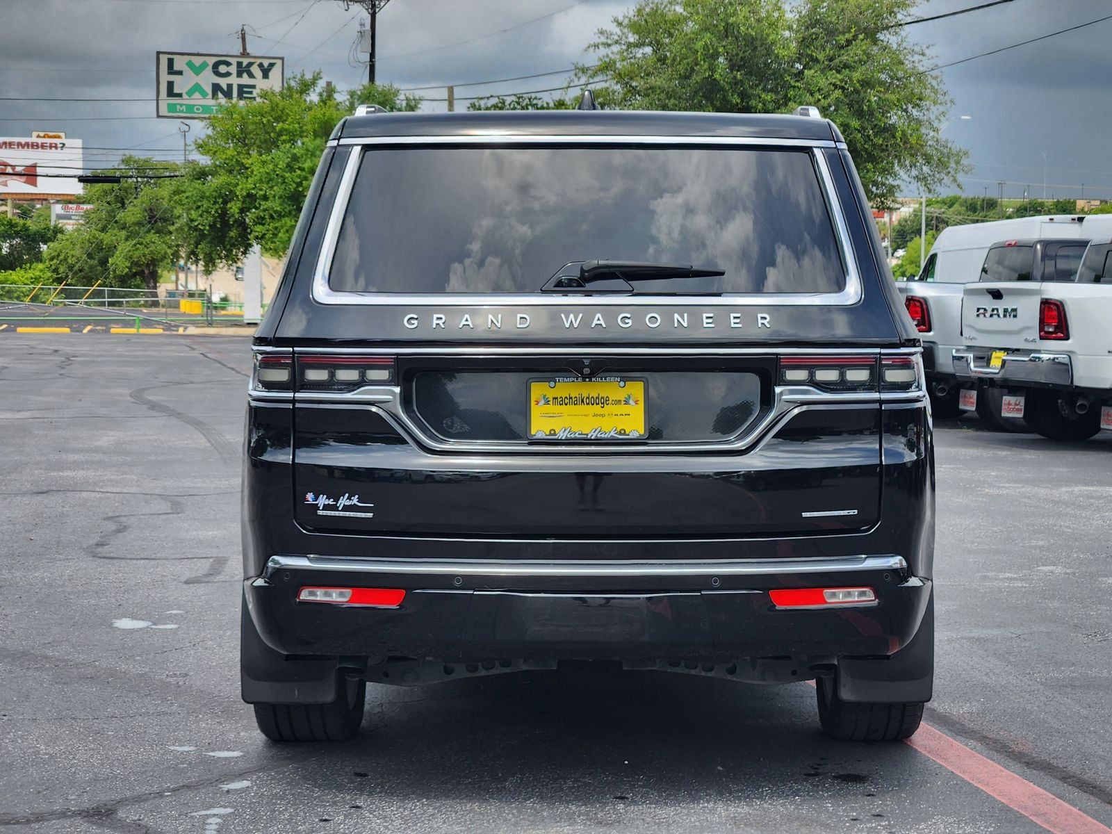 2023 Jeep Grand Wagoneer Series II