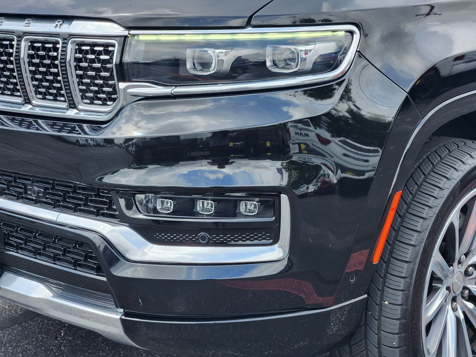 2023 Jeep Grand Wagoneer Series II
