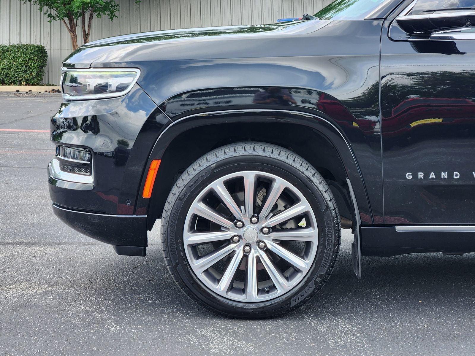 2023 Jeep Grand Wagoneer Series II