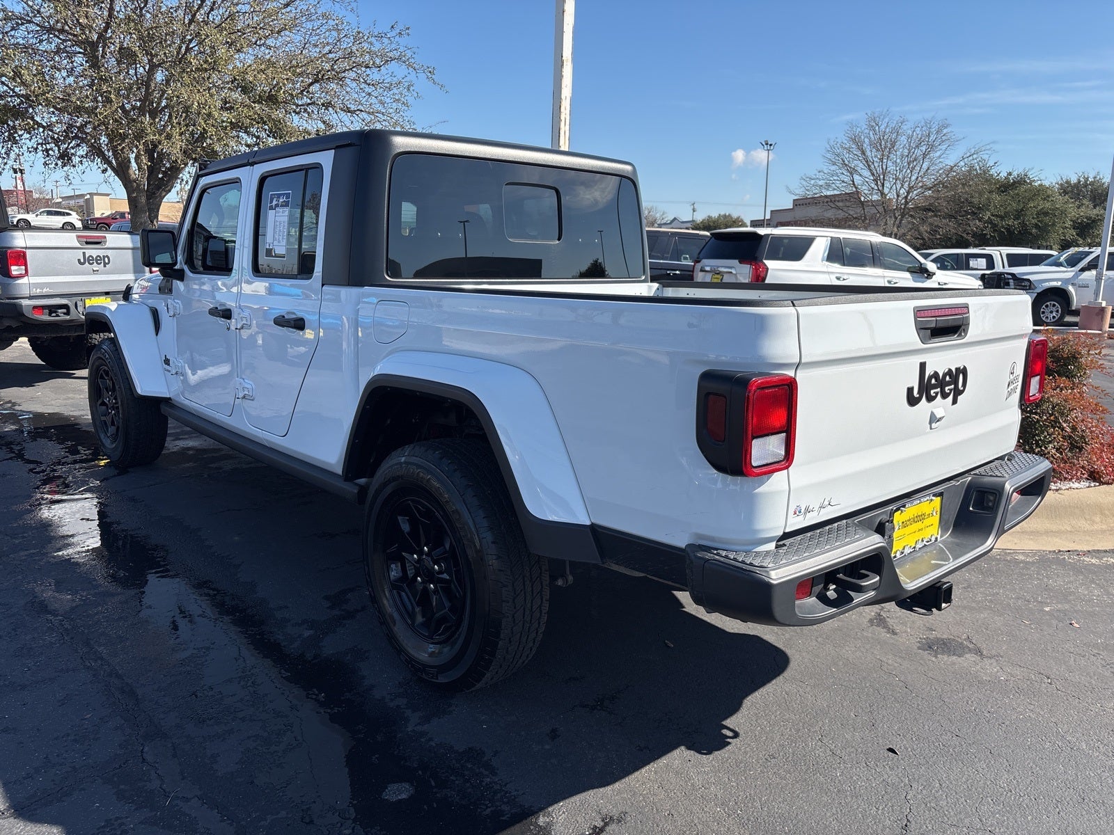 2022 Jeep Gladiator Willys