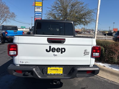 2022 Jeep Gladiator Willys