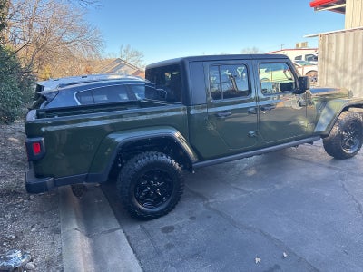 2023 Jeep Gladiator Willys