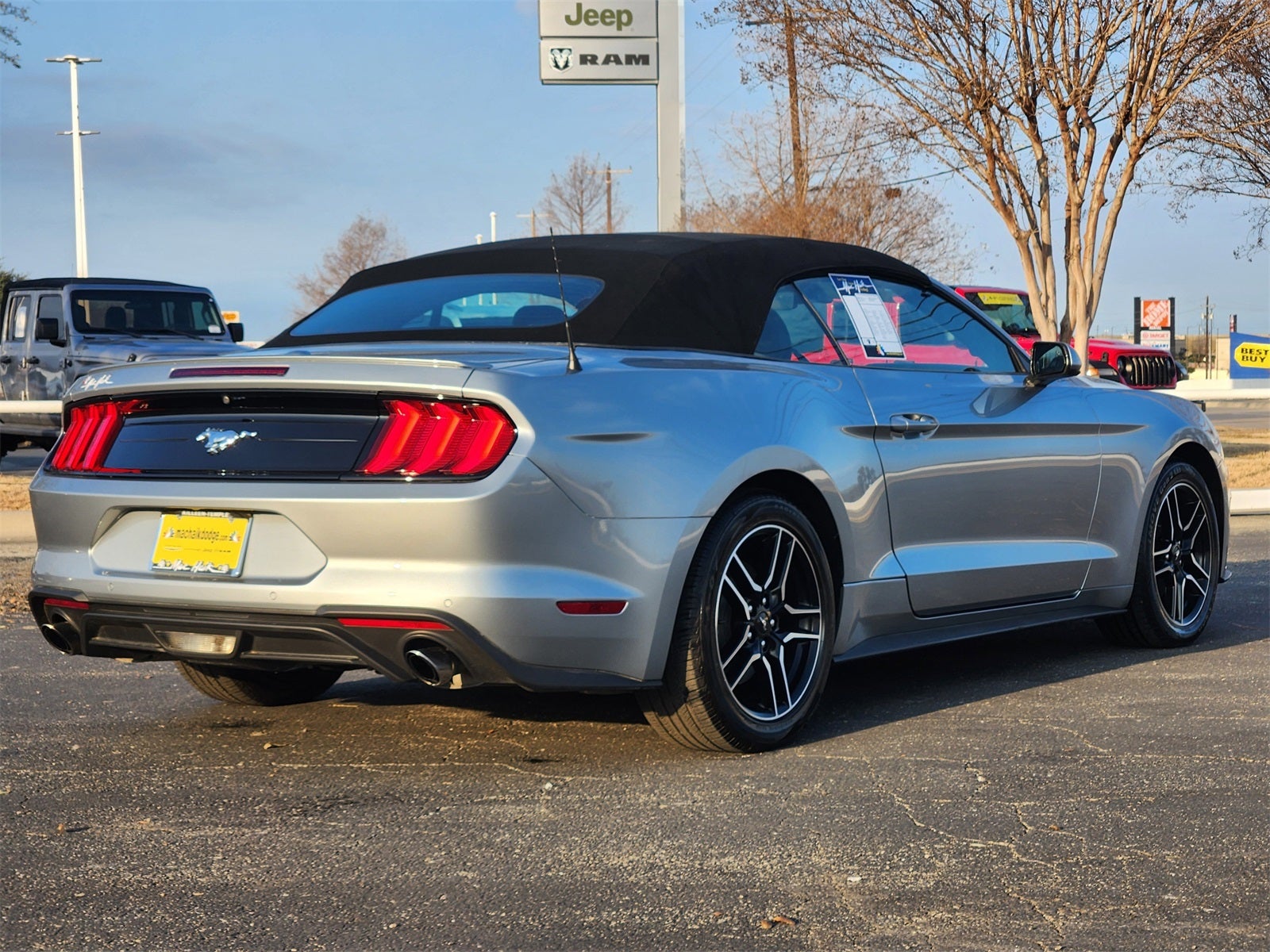 2022 Ford Mustang EcoBoost Premium