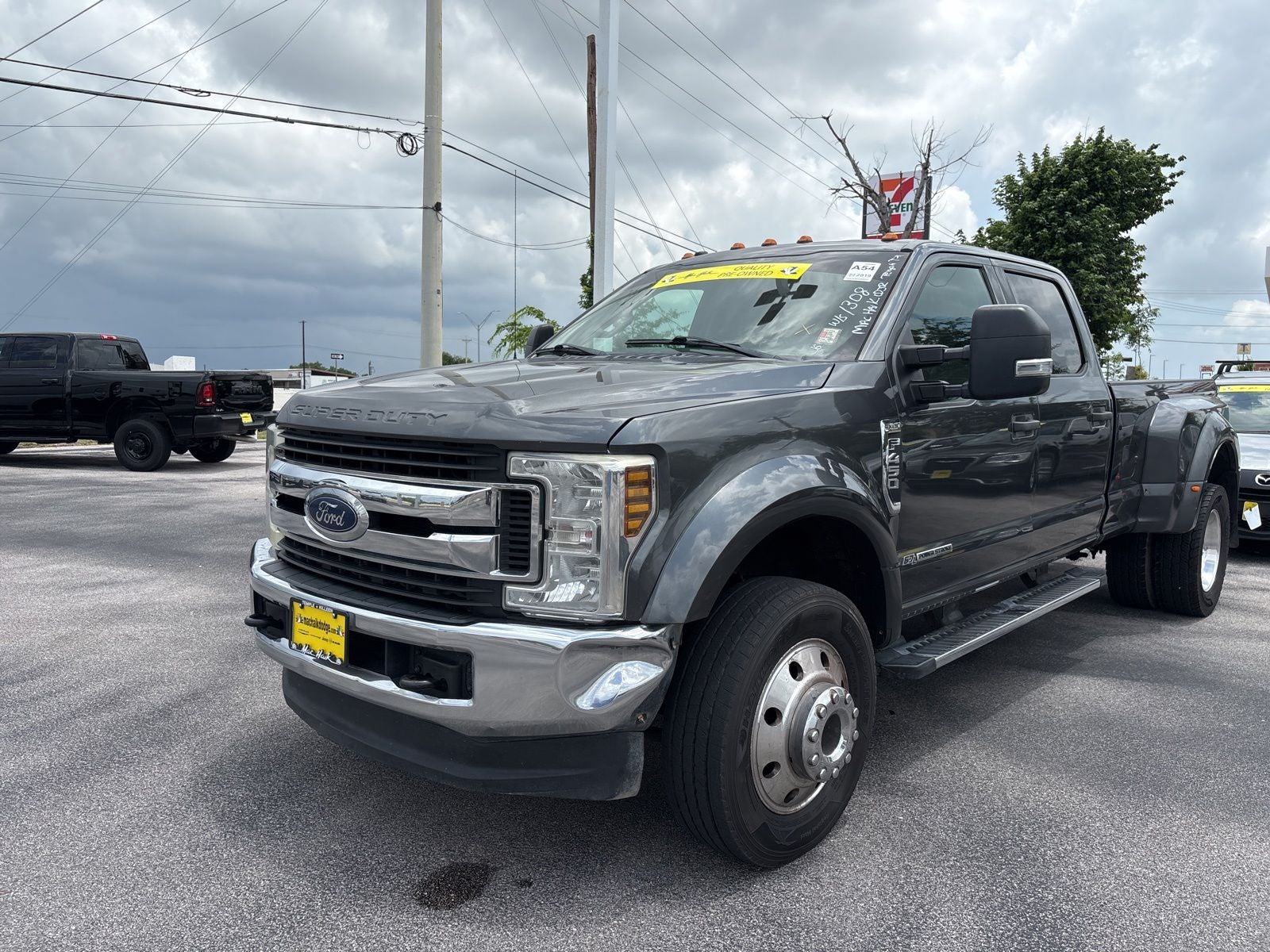 2019 Ford F-450 XLT 4x4 Crew Cab 8' Box DRW's photo