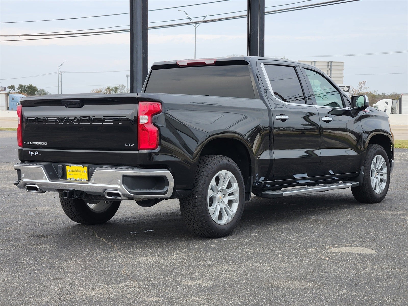 2025 Chevrolet Silverado 1500 LTZ