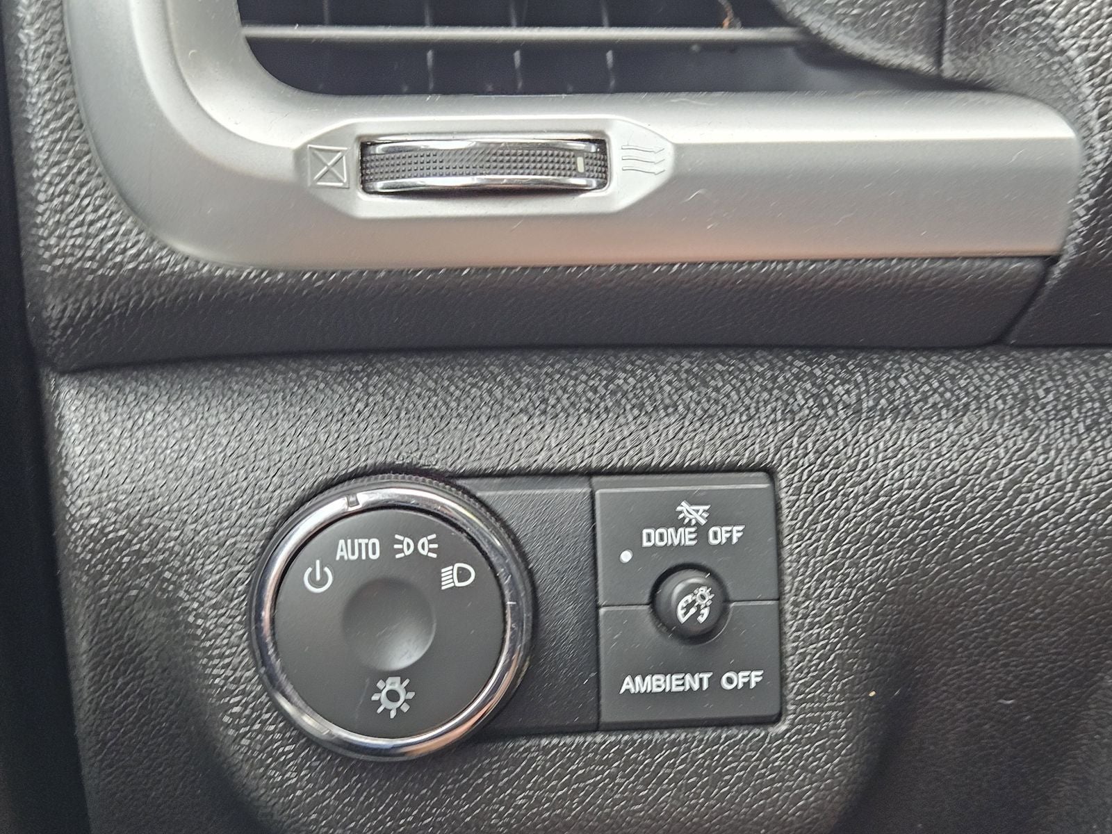 2015 GMC Acadia SLE-2