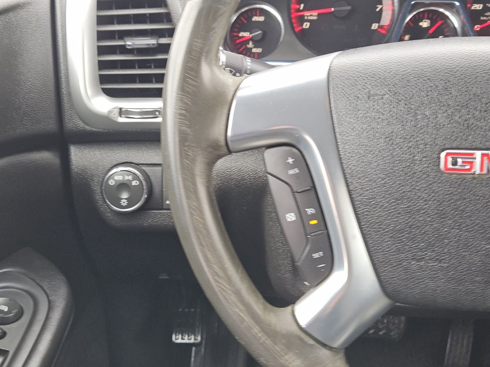 2015 GMC Acadia SLE-2