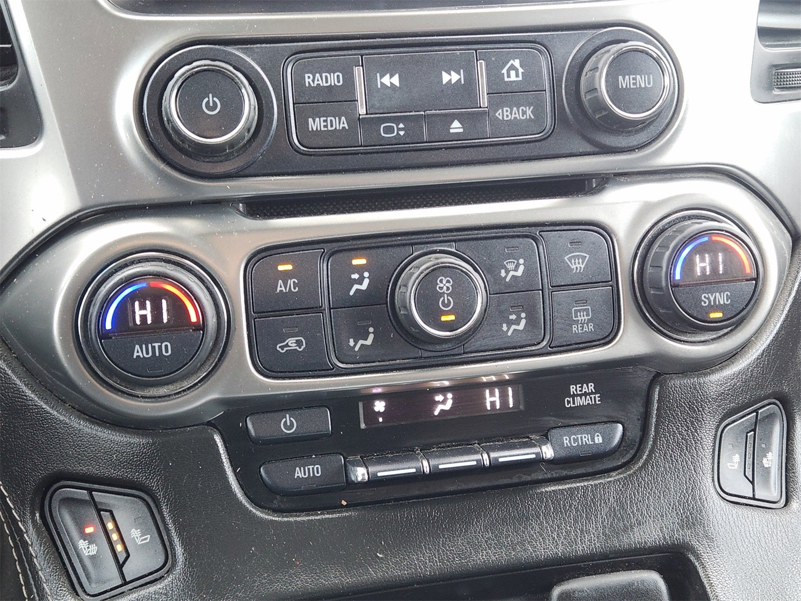 2016 Chevrolet Suburban LT