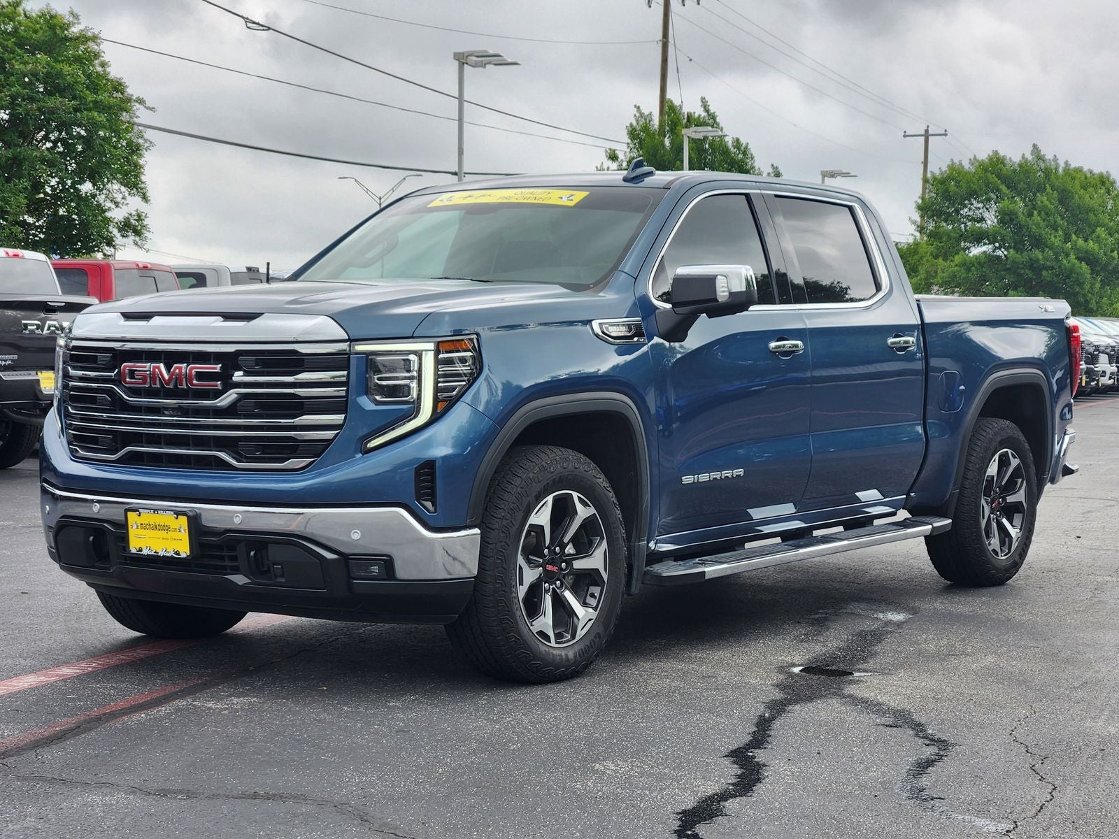 2024 GMC Sierra 1500 SLT