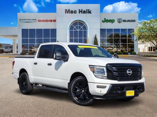 2023 Nissan Titan SV