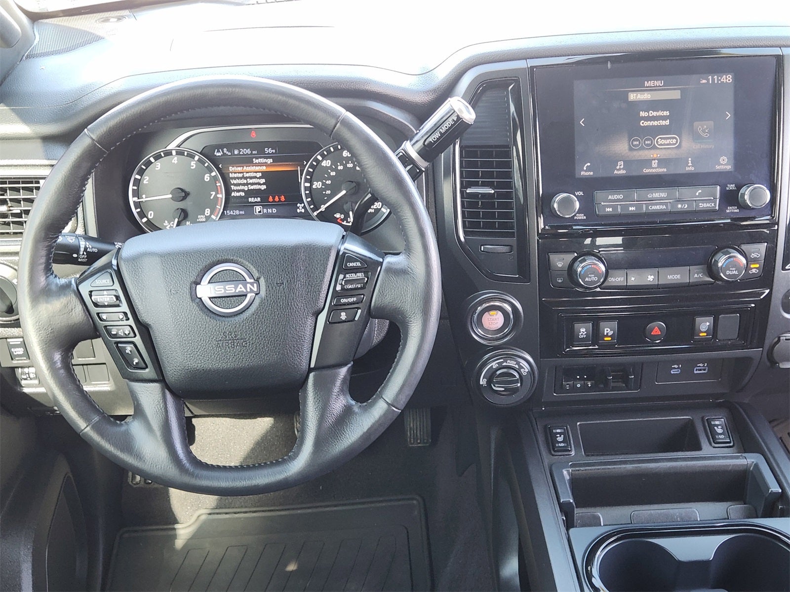 2023 Nissan Titan SV