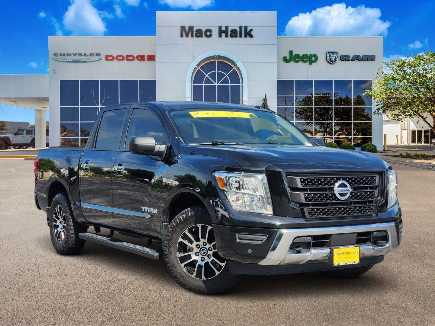 2021 Nissan Titan SV