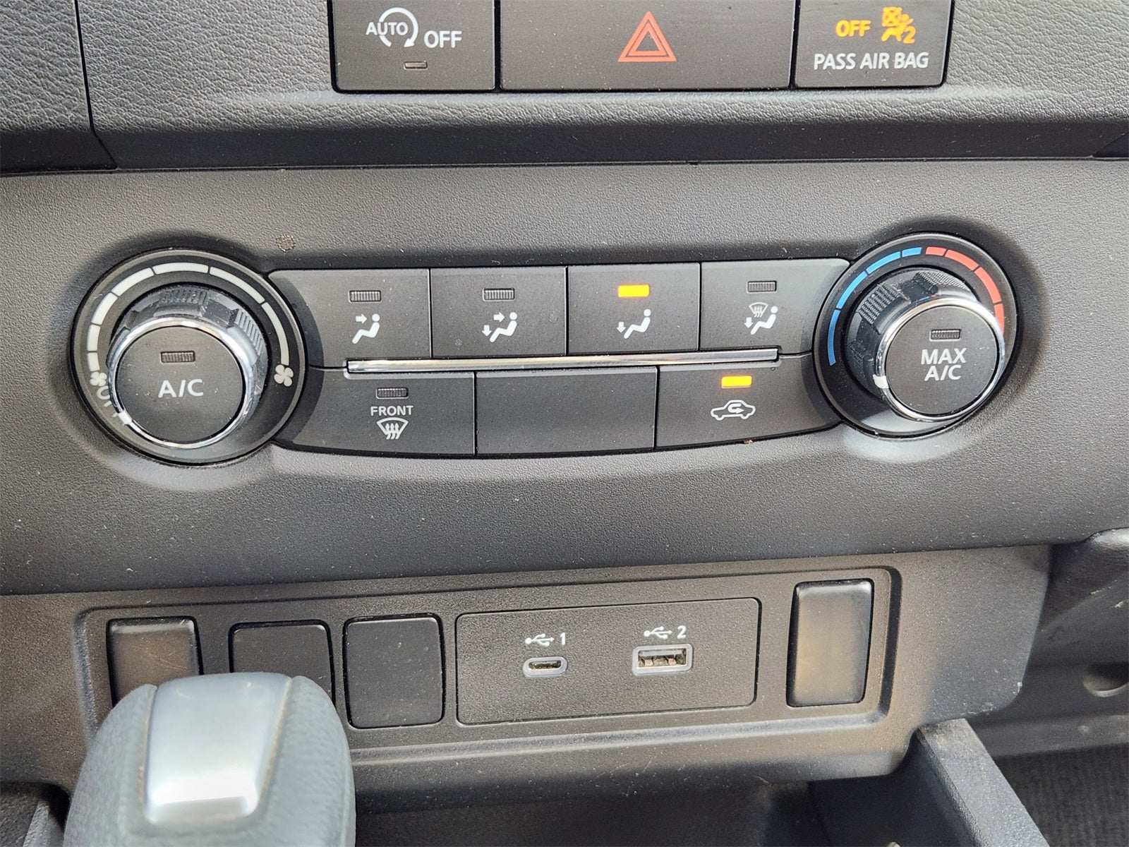 2024 Nissan Frontier SV