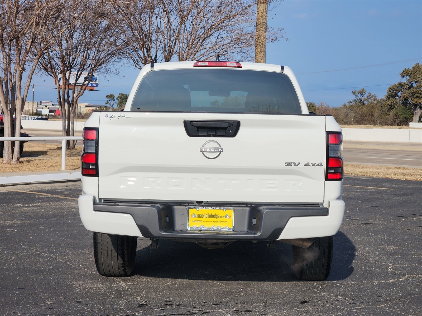 2024 Nissan Frontier SV