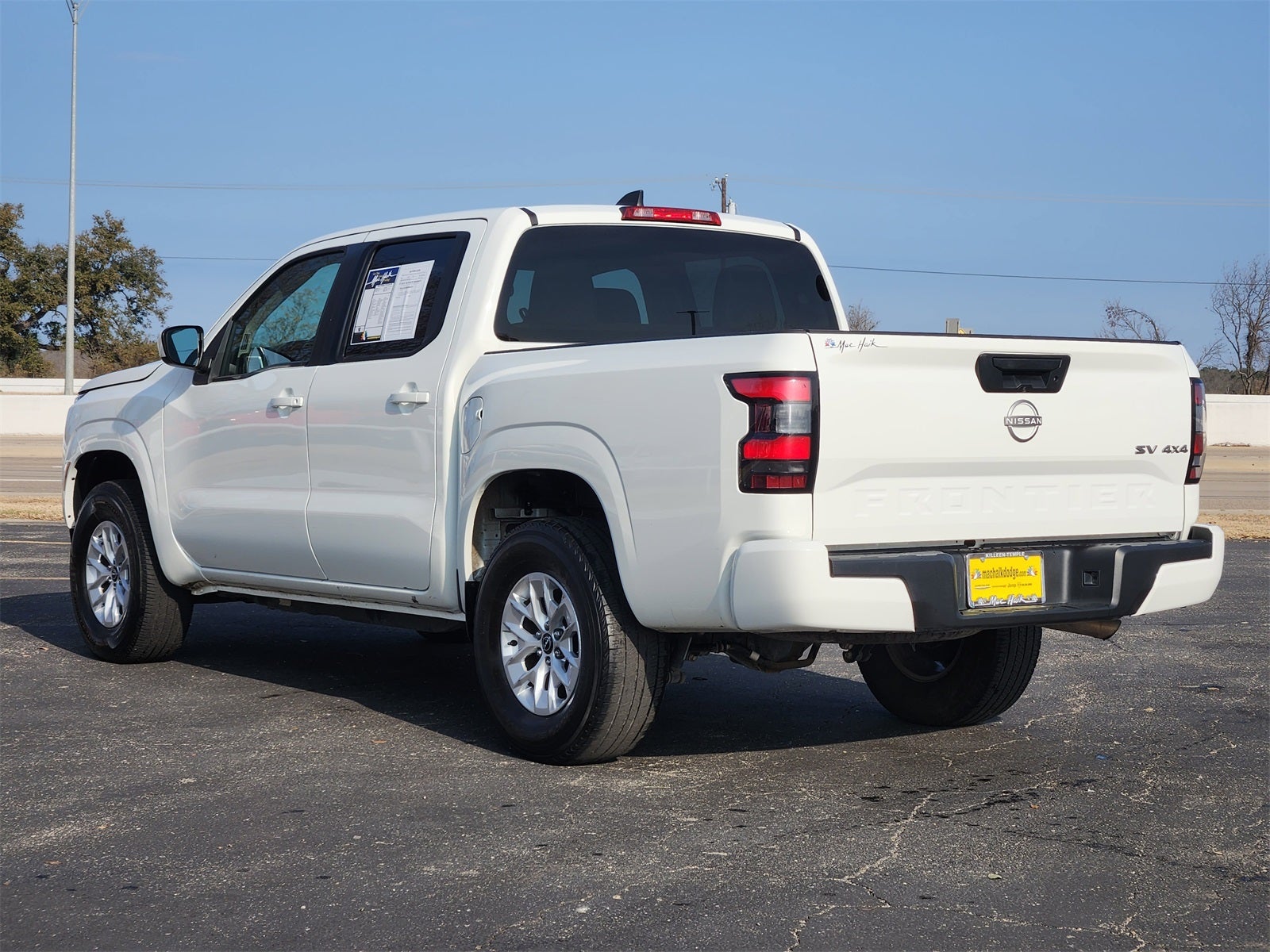 2024 Nissan Frontier SV