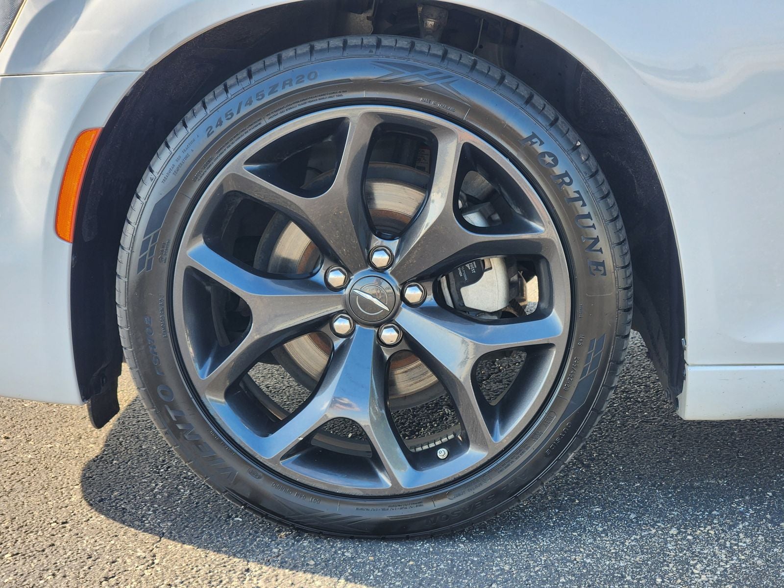 2023 Chrysler 300 S