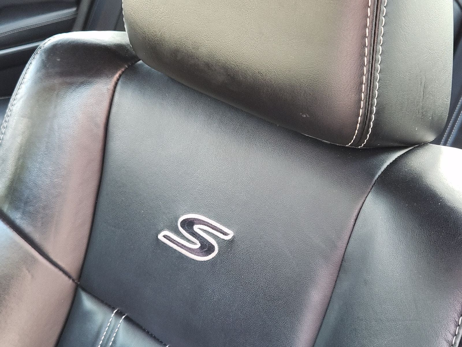 2023 Chrysler 300 S