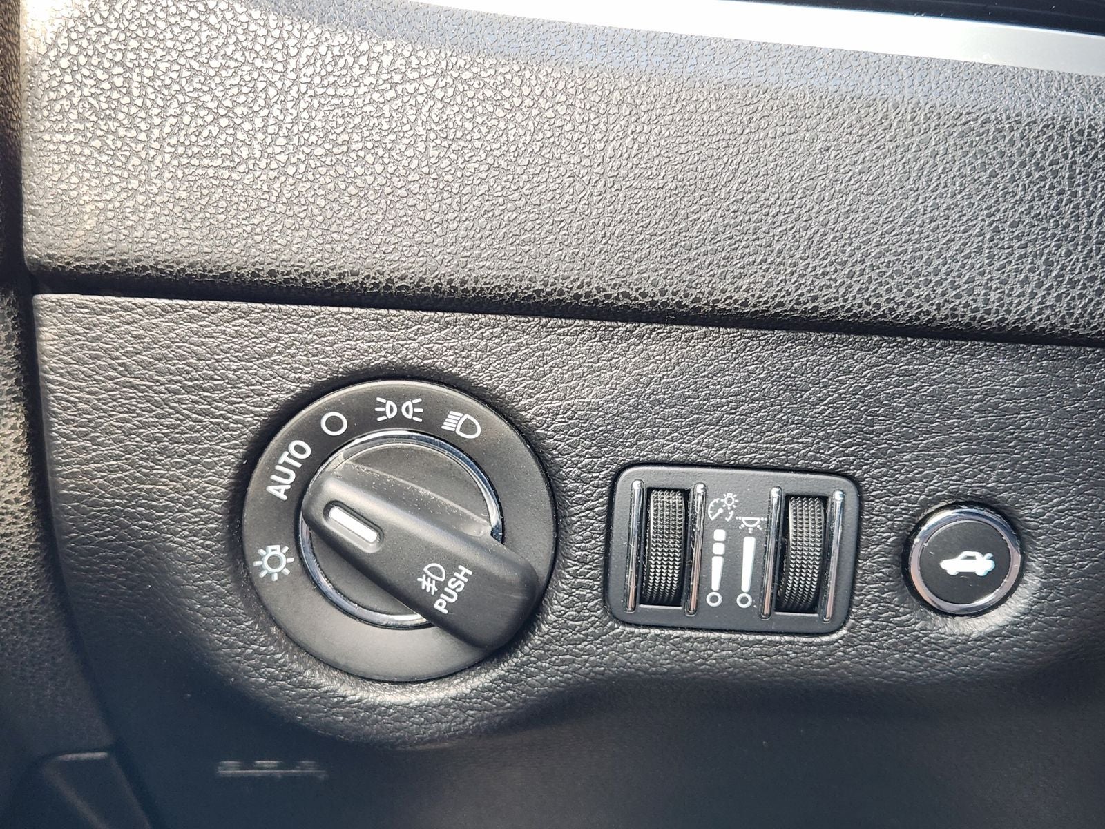 2023 Chrysler 300 S