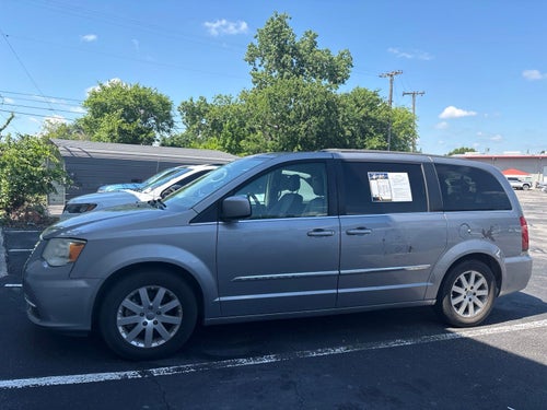 2016 Chrysler Town & Country Touring
