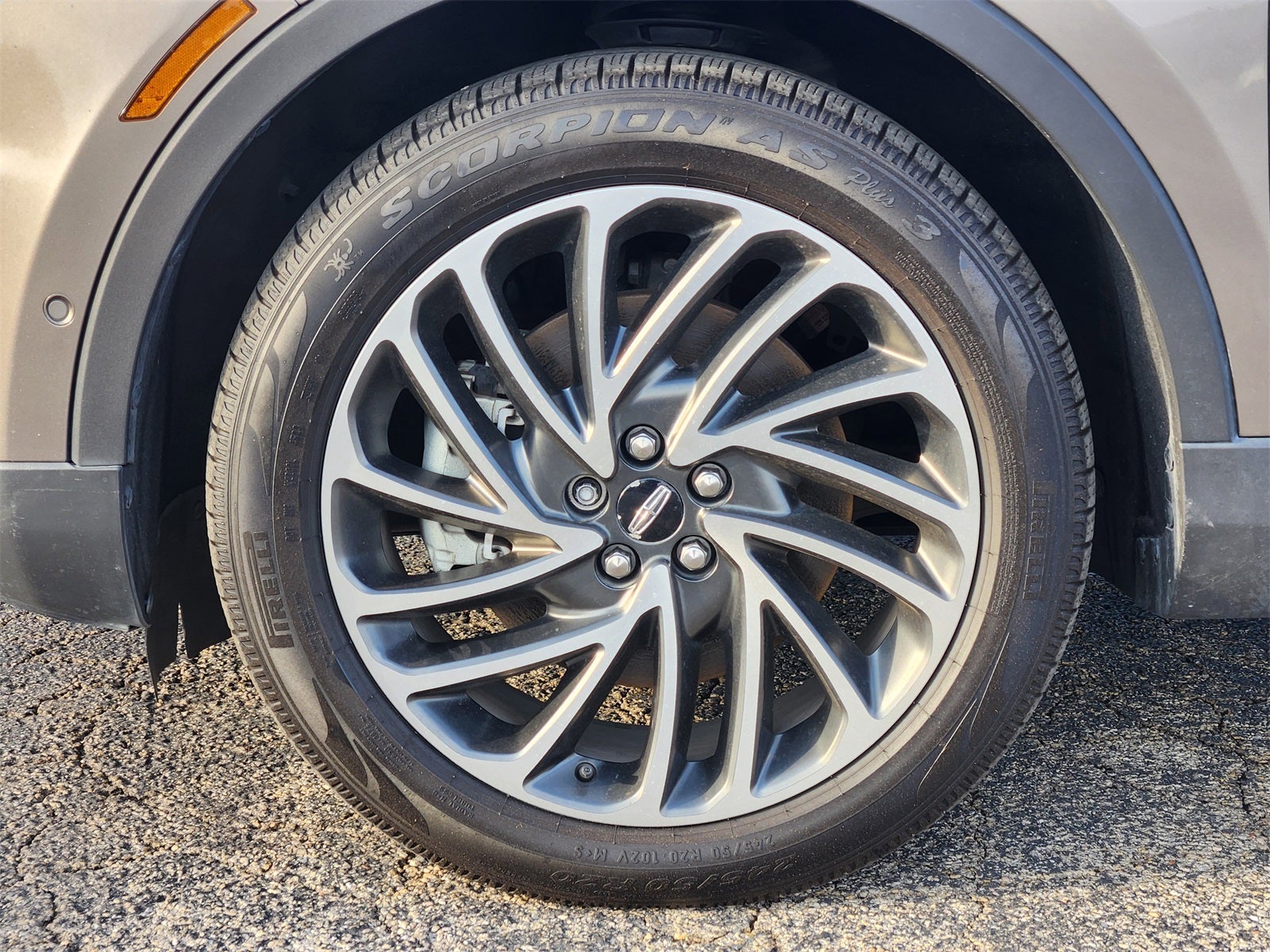 2020 Lincoln Nautilus Reserve