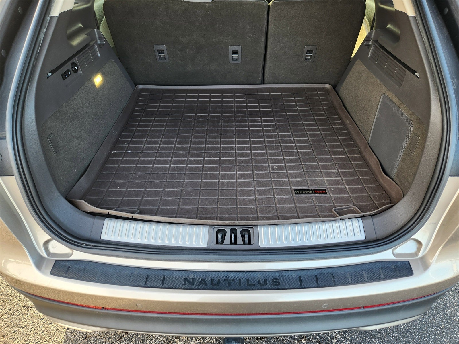 2020 Lincoln Nautilus Reserve