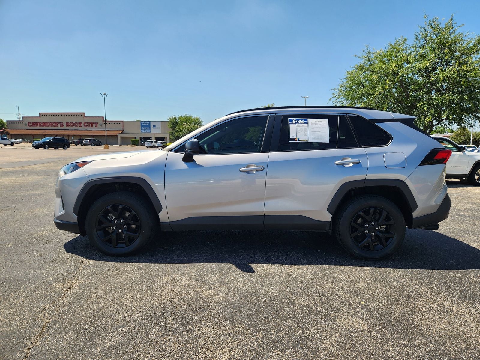 2021 Toyota RAV4 LE