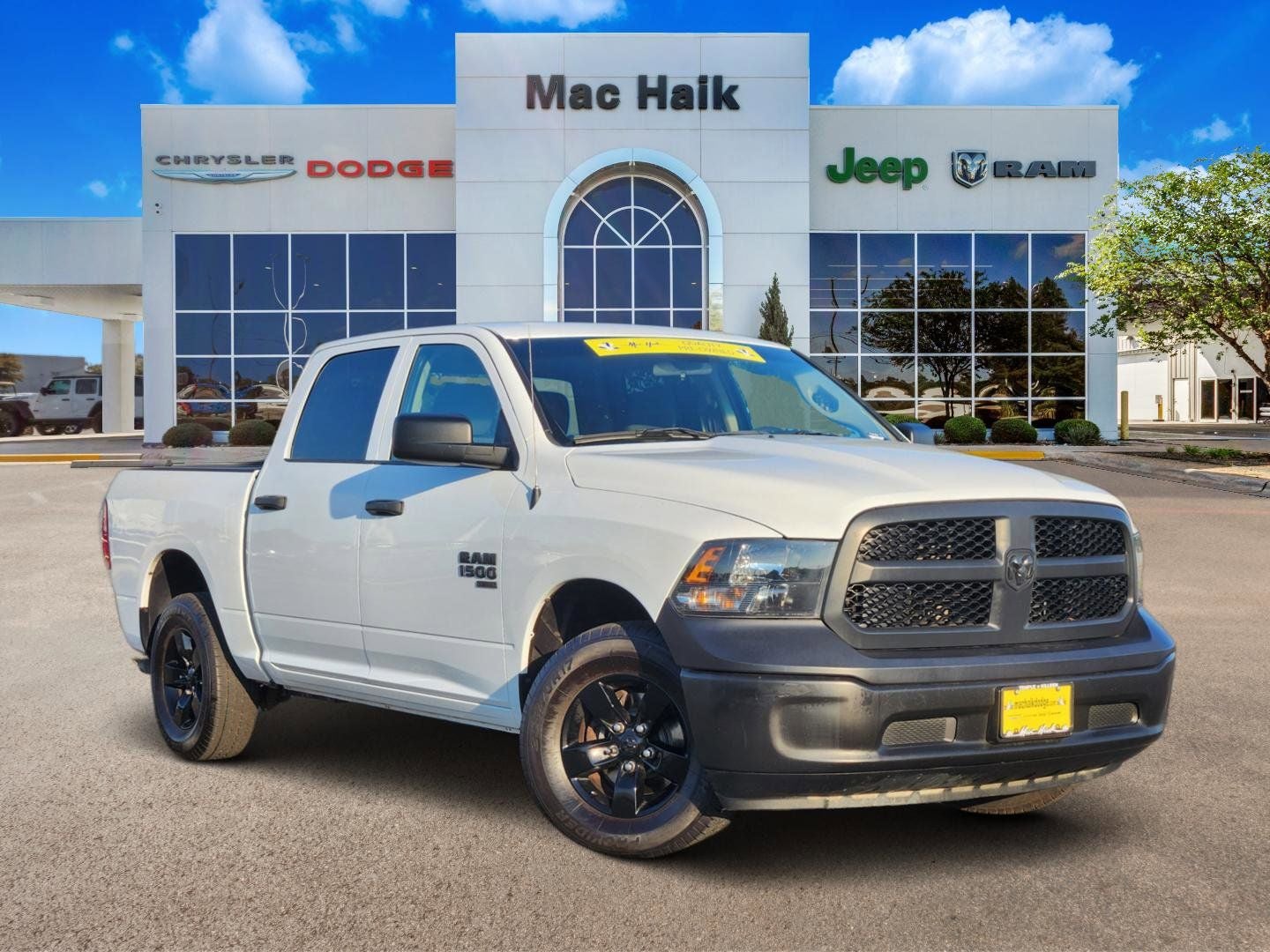 2022 RAM 1500 Classic Tradesman 4x4 Crew Cab 5'7's photo