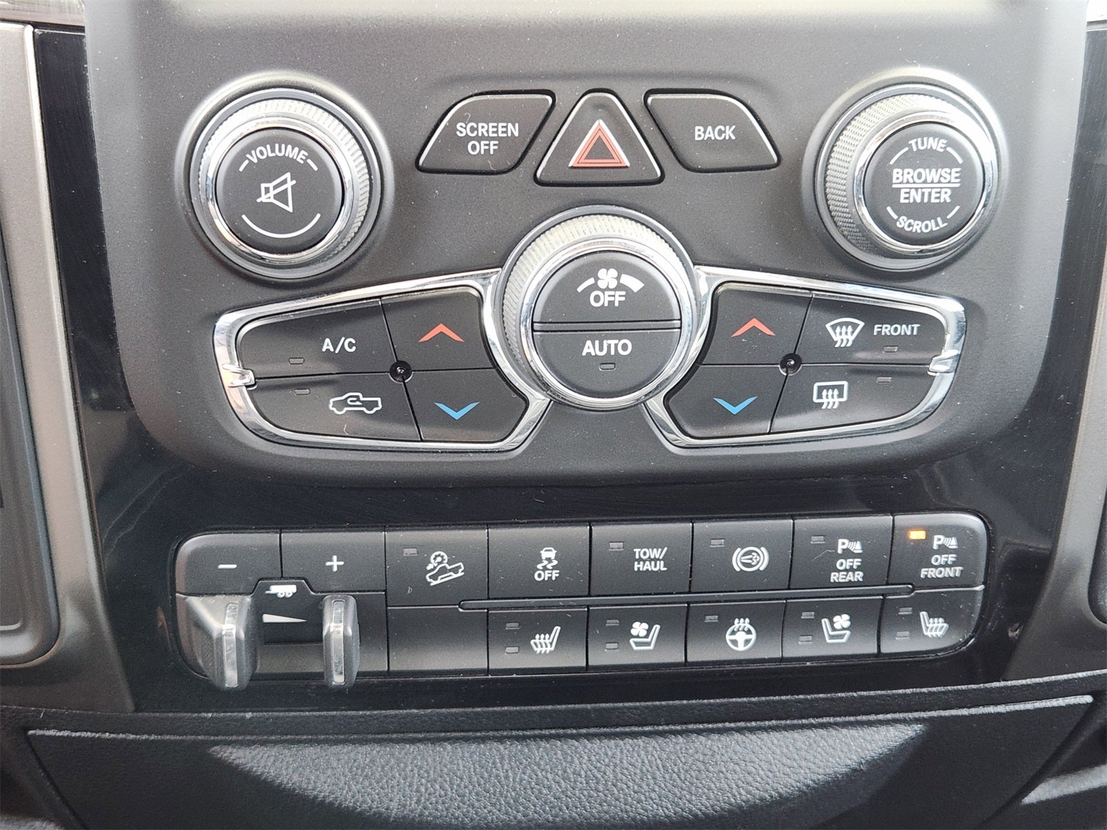 2018 RAM 2500 Laramie