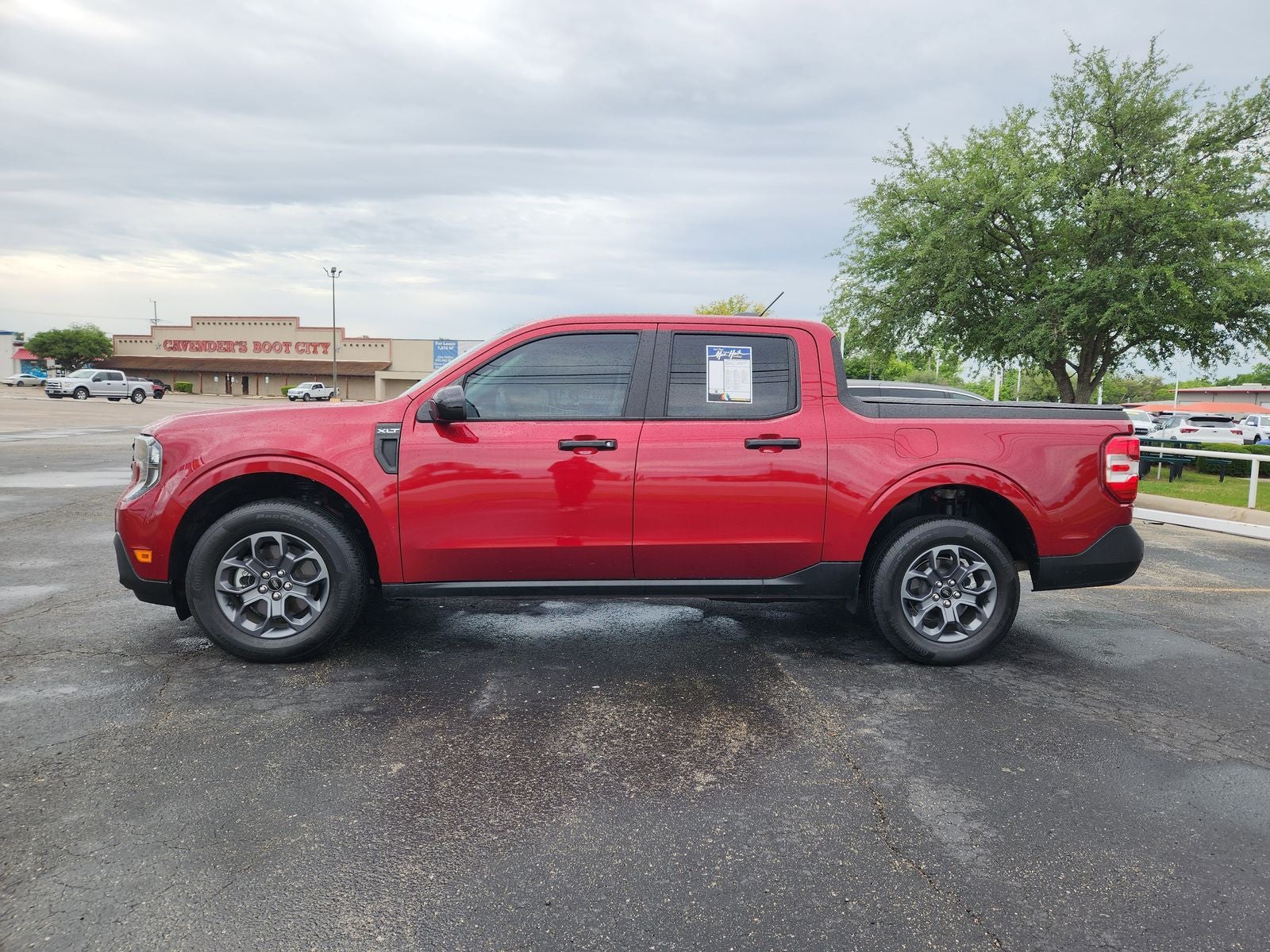 2025 Ford Maverick XLT