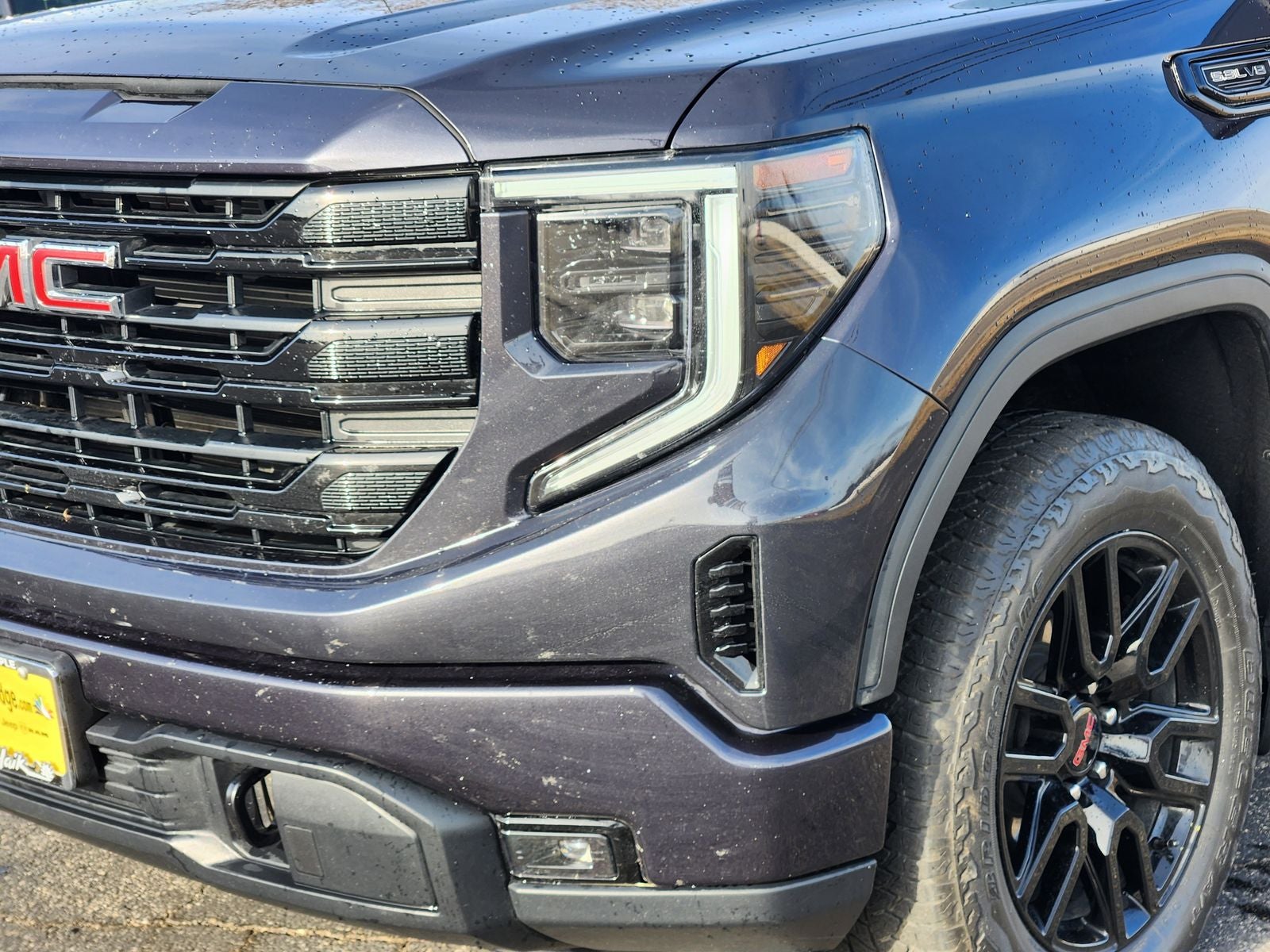 2025 GMC Sierra 1500 Elevation