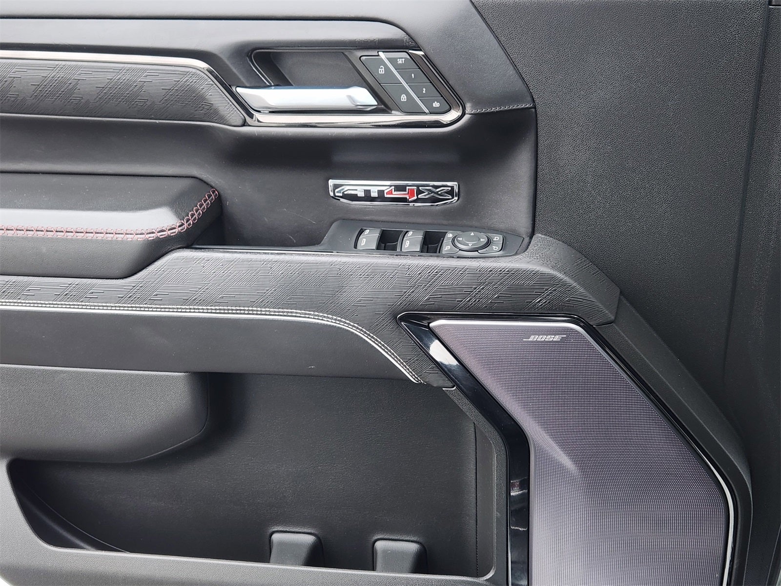 2023 GMC Sierra 1500 AT4X