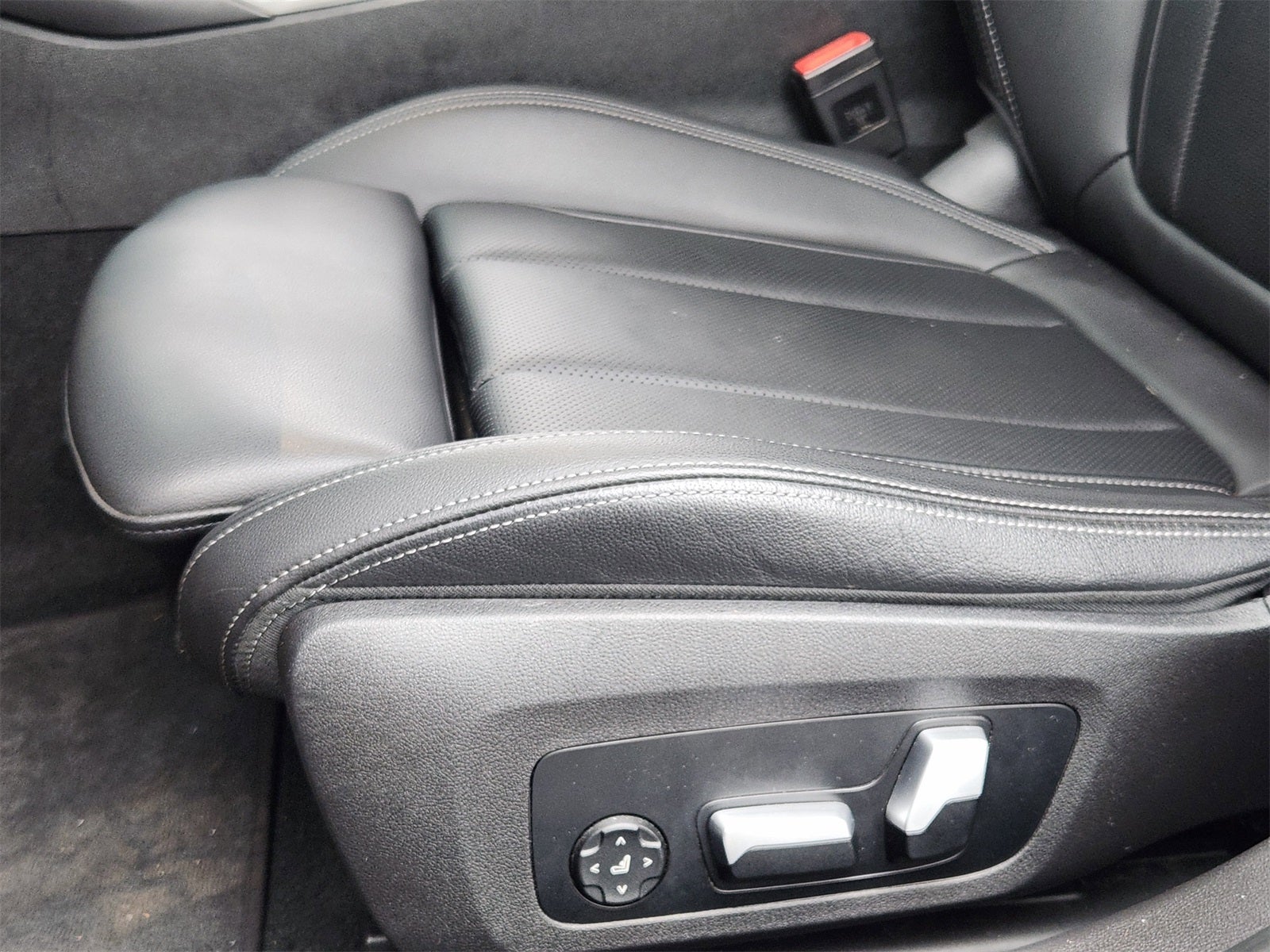 2022 BMW 3 Series 330i