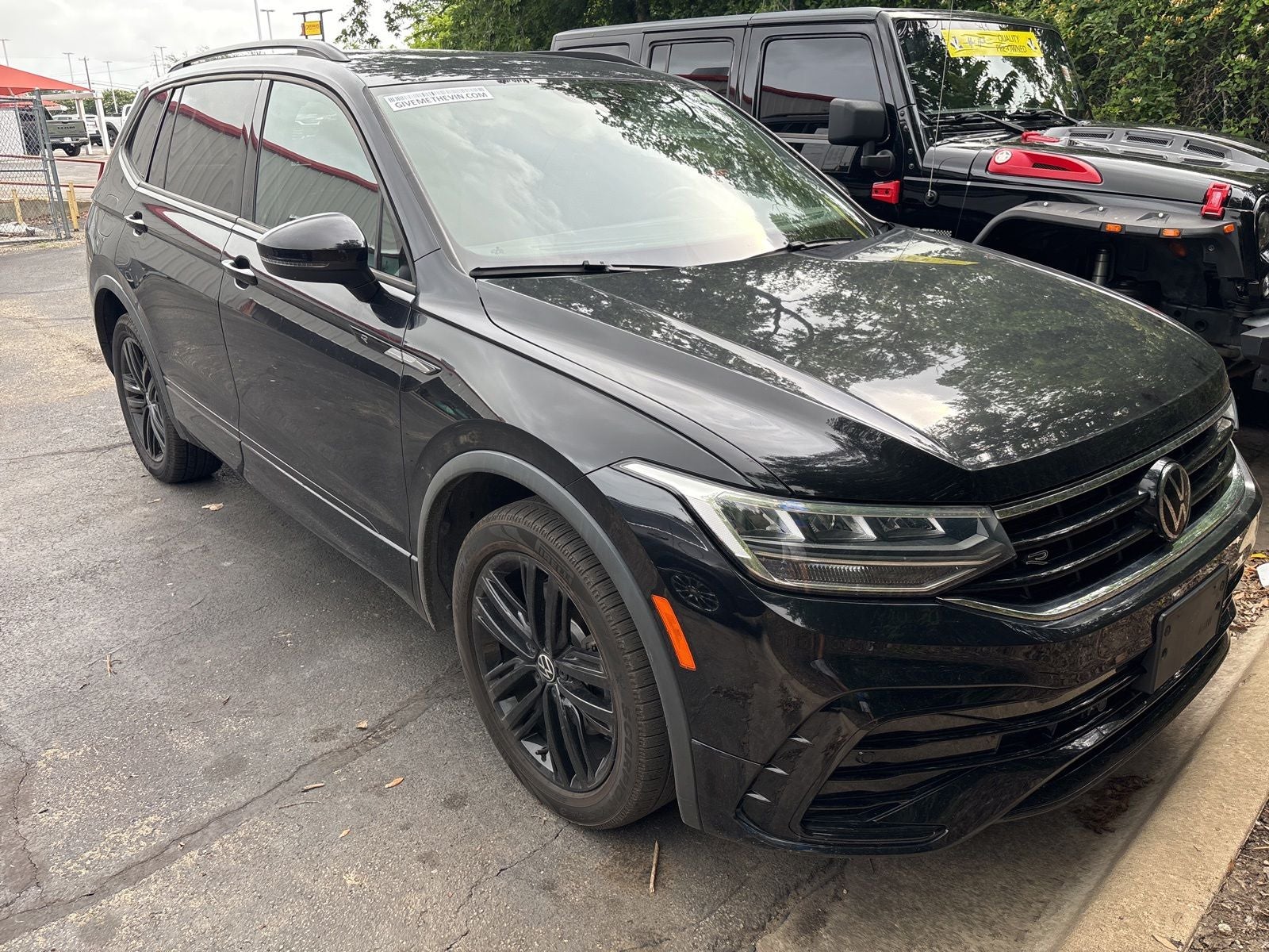 2022 Volkswagen Tiguan 2.0T SE R-Line Black