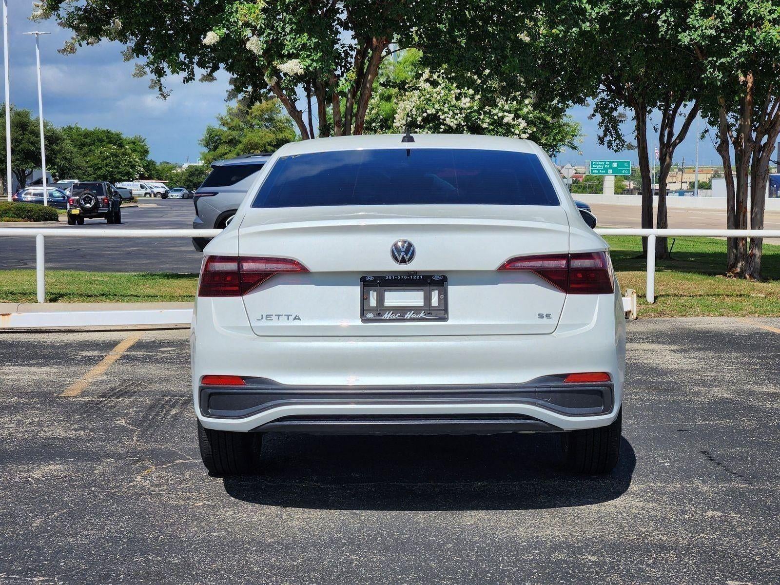 2023 Volkswagen Jetta SE