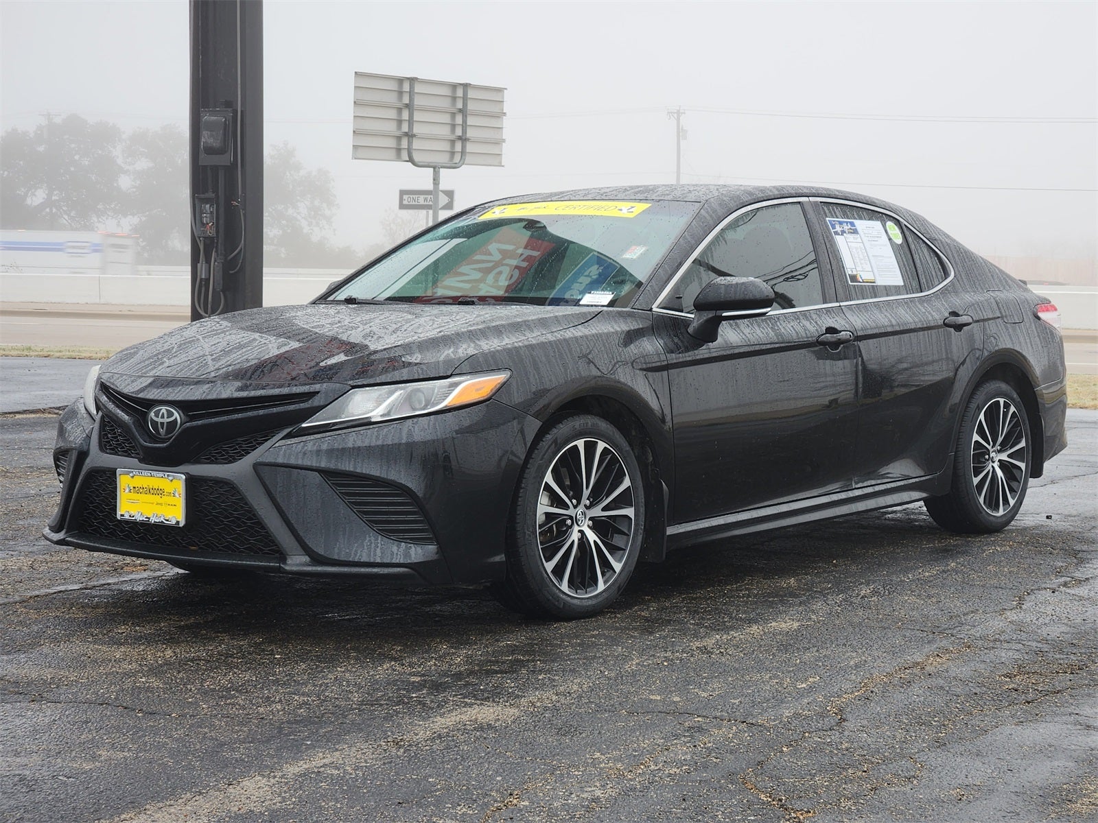 2020 Toyota Camry SE