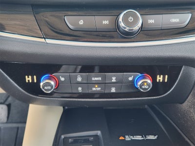 2022 Buick Enclave Essence