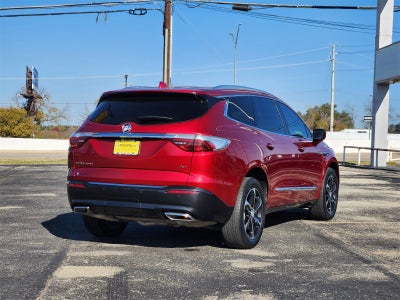 2022 Buick Enclave Essence