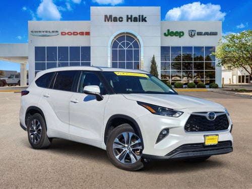 2024 Toyota Highlander LE