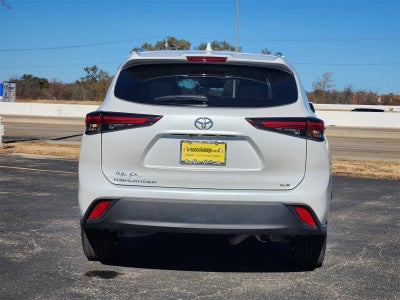 2024 Toyota Highlander LE