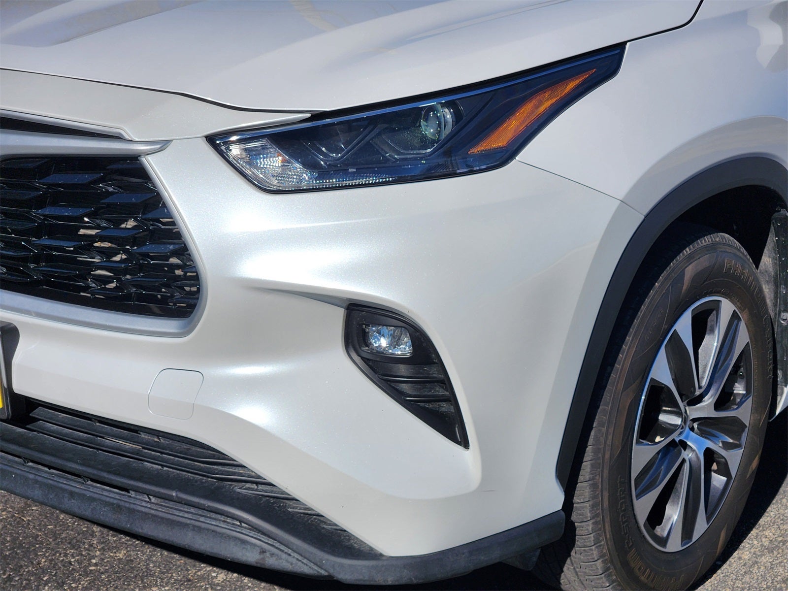 2024 Toyota Highlander LE