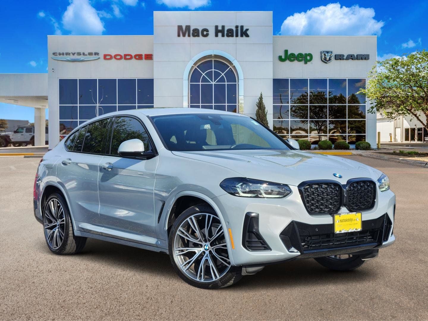 2024 BMW X4 xDrive30i's photo