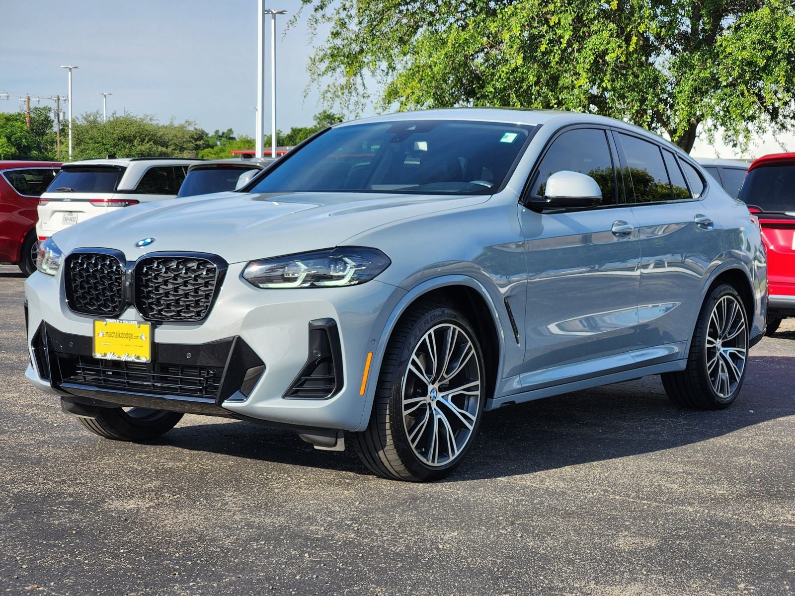 2024 BMW X4 xDrive30i