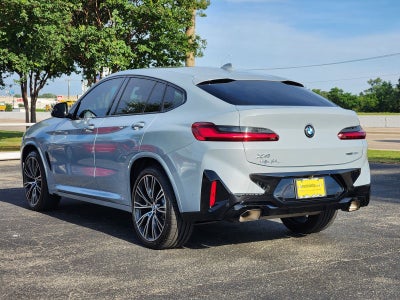 2024 BMW X4 xDrive30i
