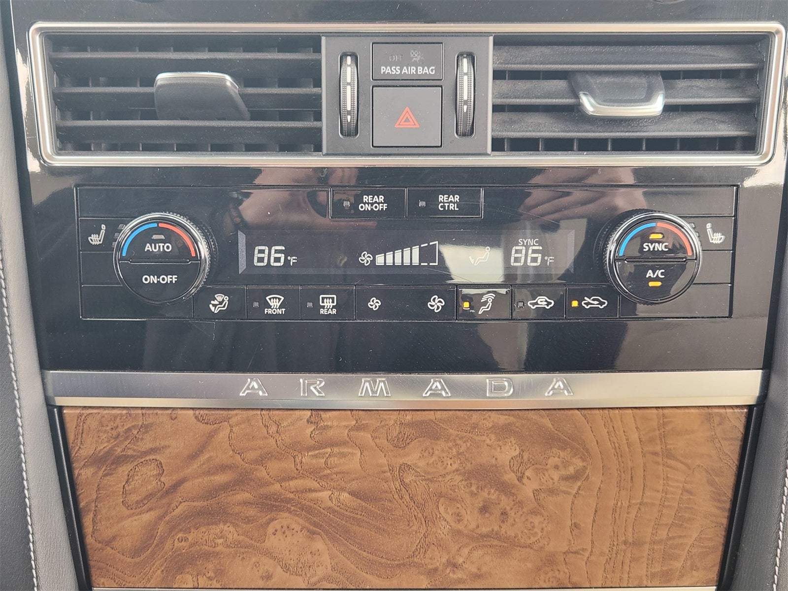 2022 Nissan Armada SL