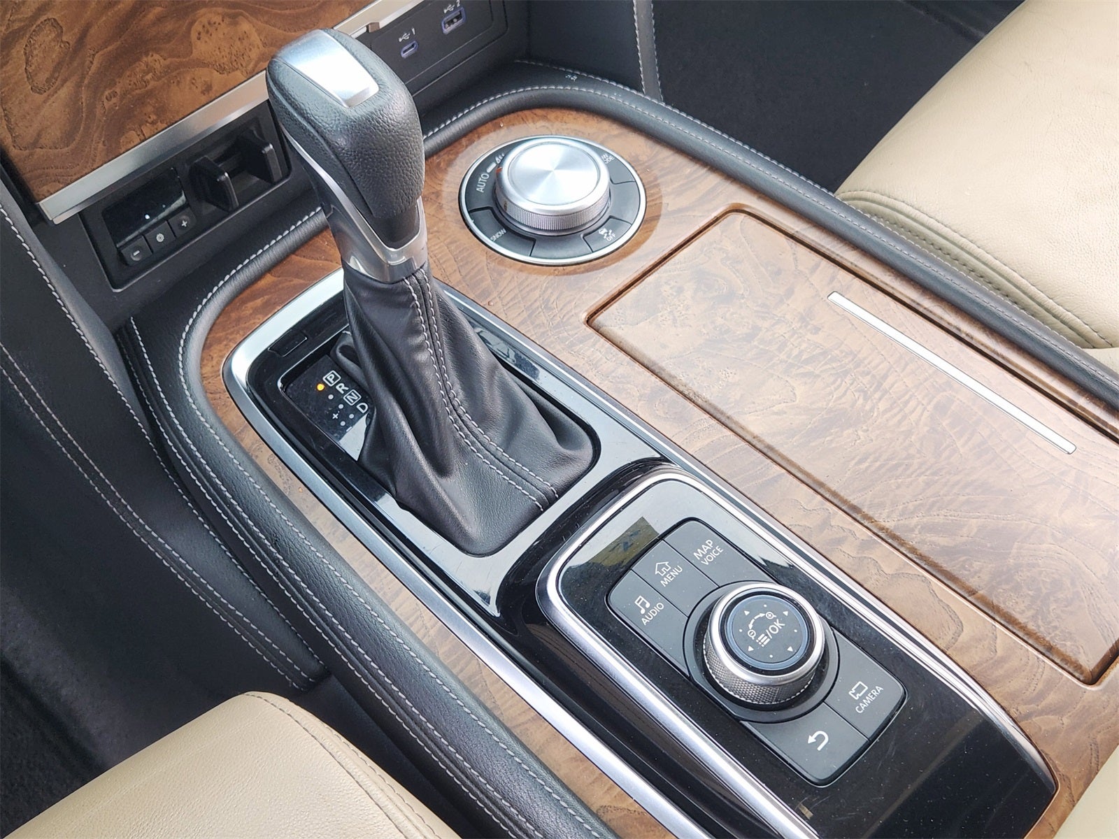 2022 Nissan Armada SL