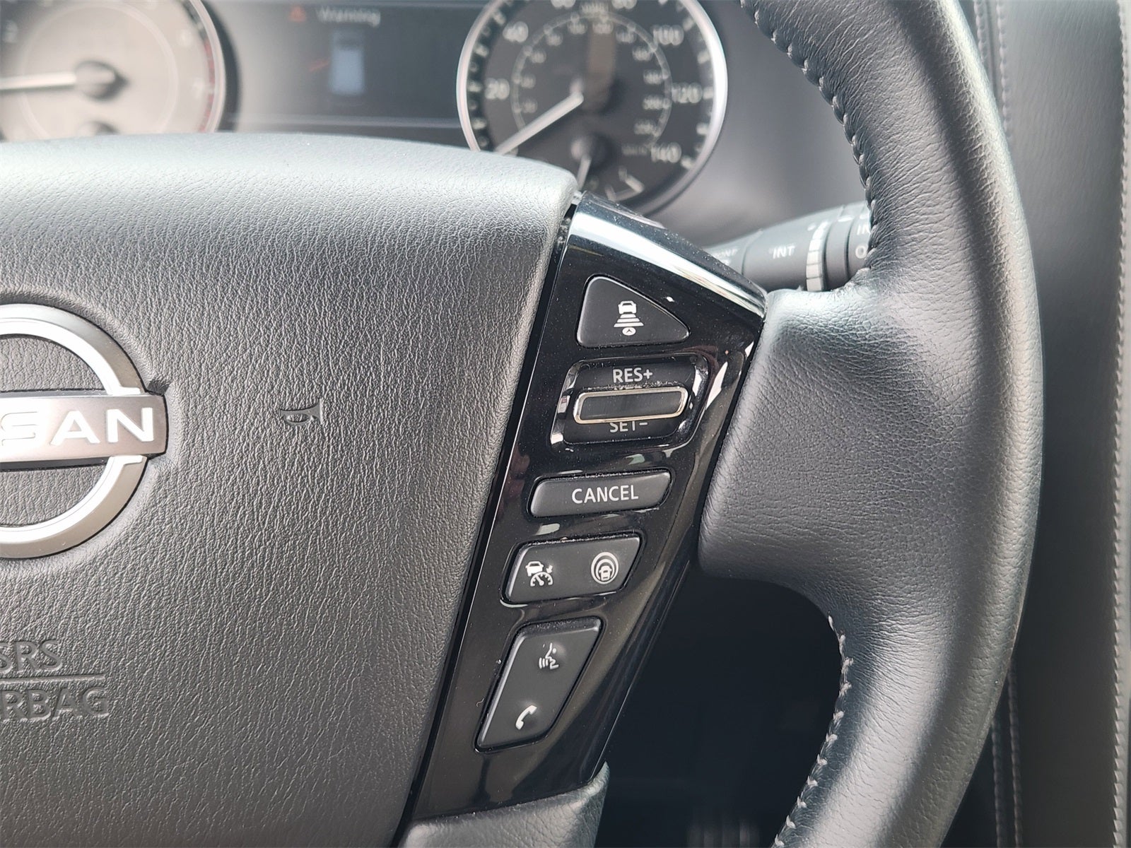 2022 Nissan Armada SL