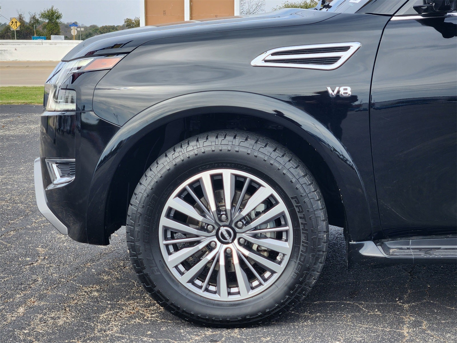 2022 Nissan Armada SL