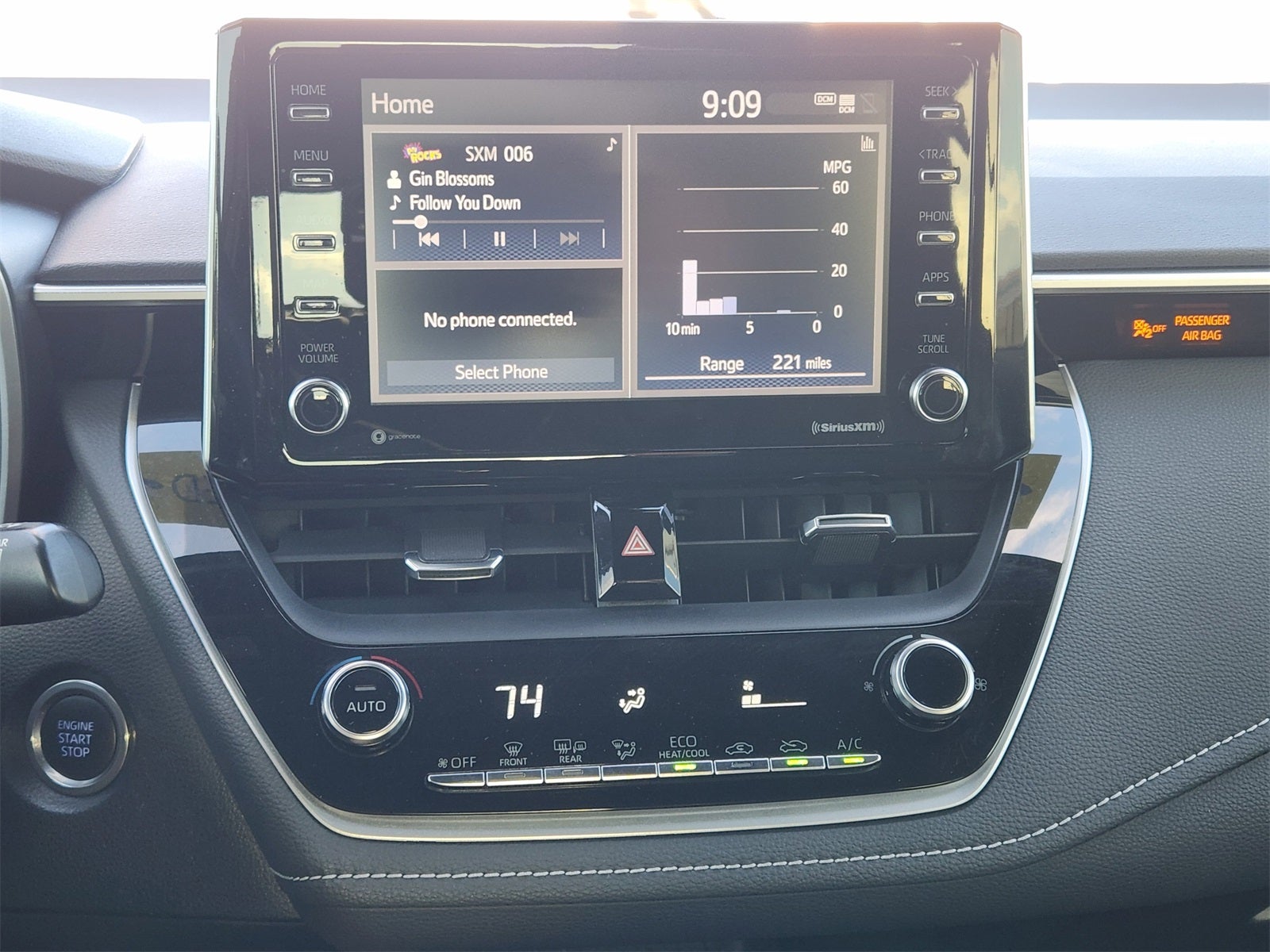 2021 Toyota Corolla Hatchback SE